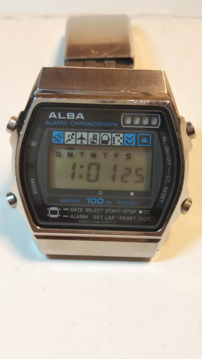 ★大特価！新品電池交換済み！★ SEIKO ALBA/セイコーアルバ デジタル腕時計/V749-5140/昭和レトロ デジタル腕時計の画像2