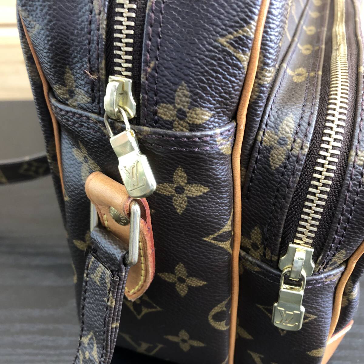 【10000円スタート】美品 LOUIS VUITTON ヴィトン ショルダーバッグ ナイル M45244 モノグラム レザー 斜め掛け クロスボディ レディース _画像9