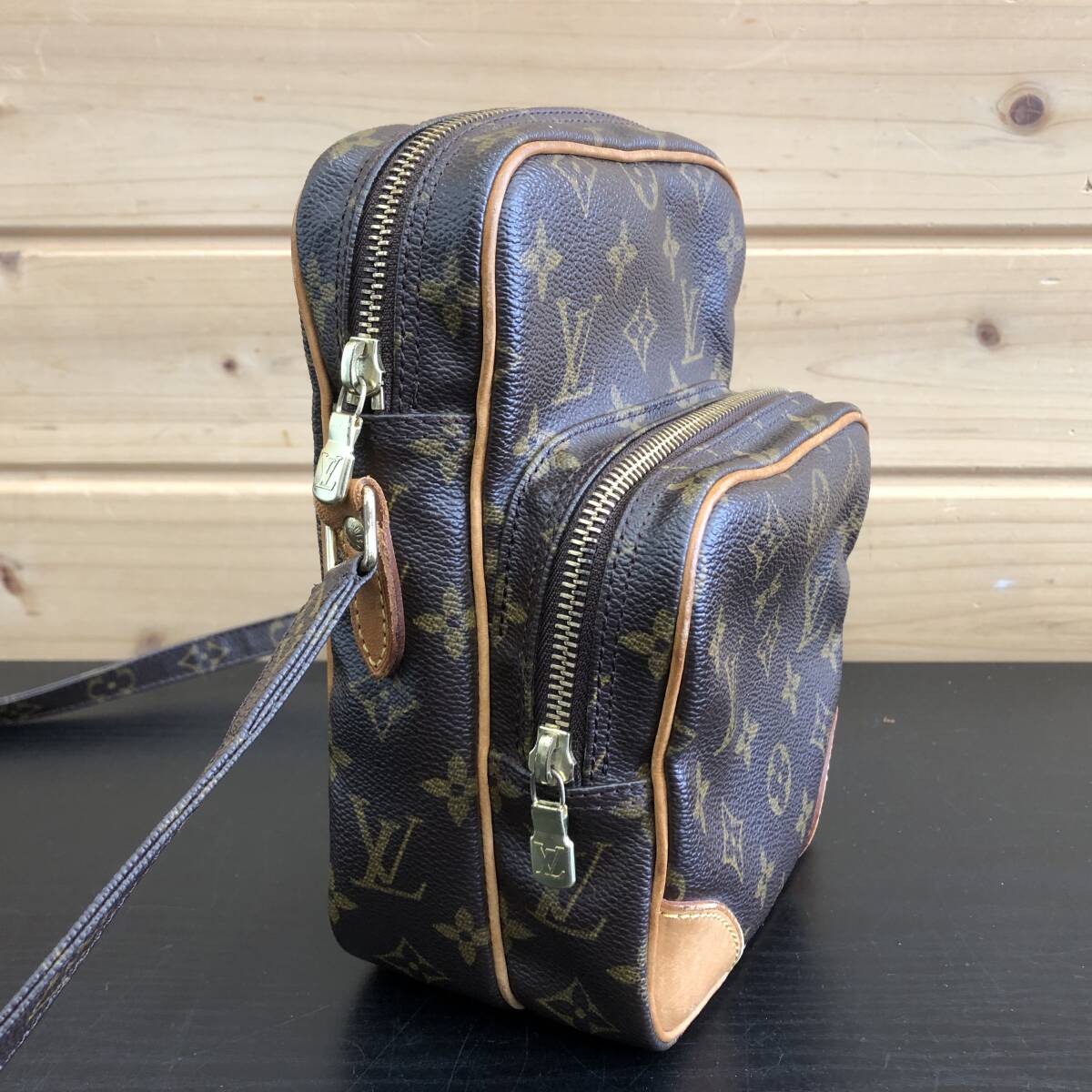 【10000円スタート】美品 LOUIS VUITTON ヴィトン ショルダーバッグ アマゾン M45236 モノグラム レザー レディース クロスボディ 斜め掛け_画像2