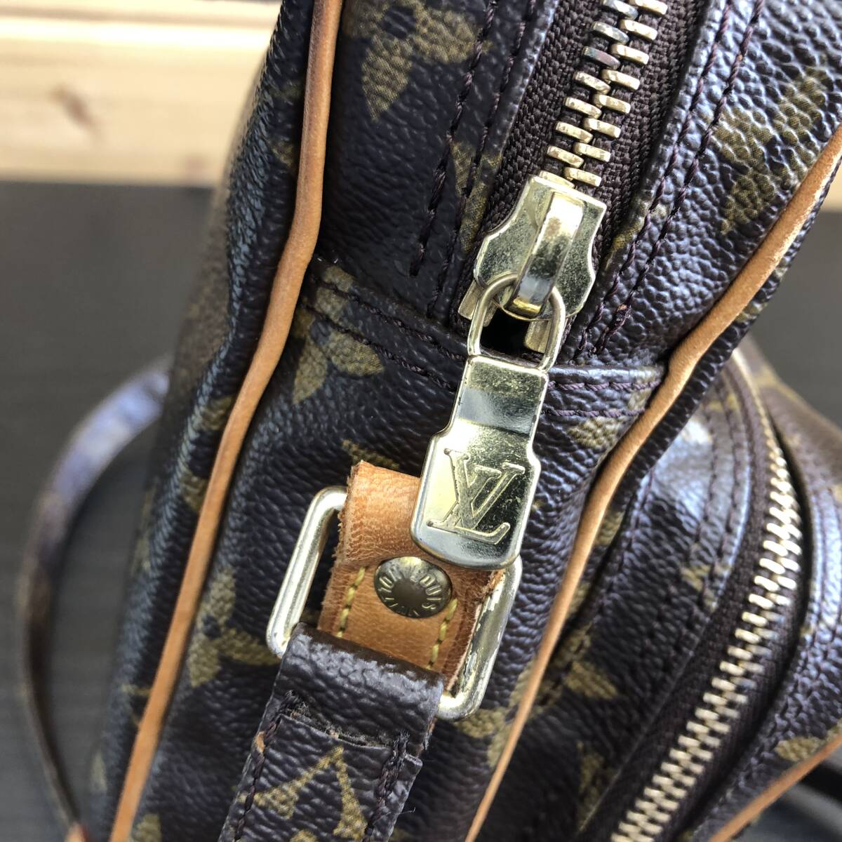 【10000円スタート】美品 LOUIS VUITTON ヴィトン ショルダーバッグ アマゾン M45236 モノグラム レザー レディース クロスボディ 斜め掛けの画像9