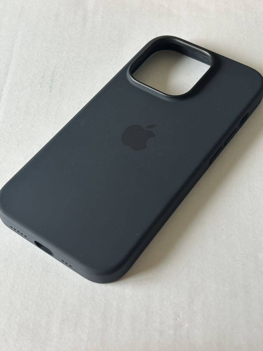 Apple純正iPhone 14 Pro シリコンケース 新品 ミッドナイト 箱なしの画像2