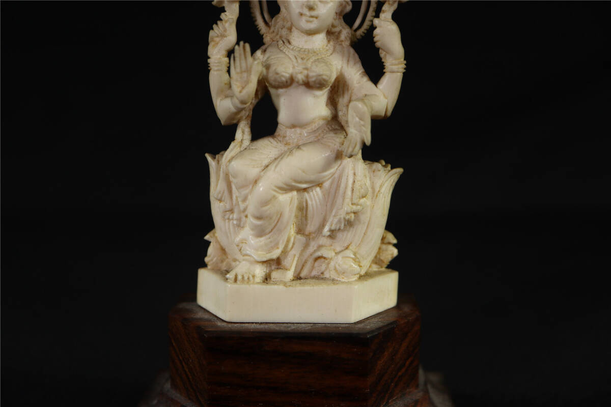 細密彫刻  人物  仏像 東洋彫刻 インドの神様 置物 天然 白材 /マンモスの画像3