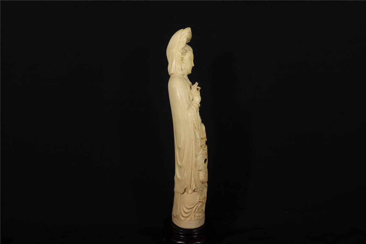 白材 天然素材 細密彫刻 観音様 仏像 置物 細工彫刻 東洋彫刻 天然材質の画像6