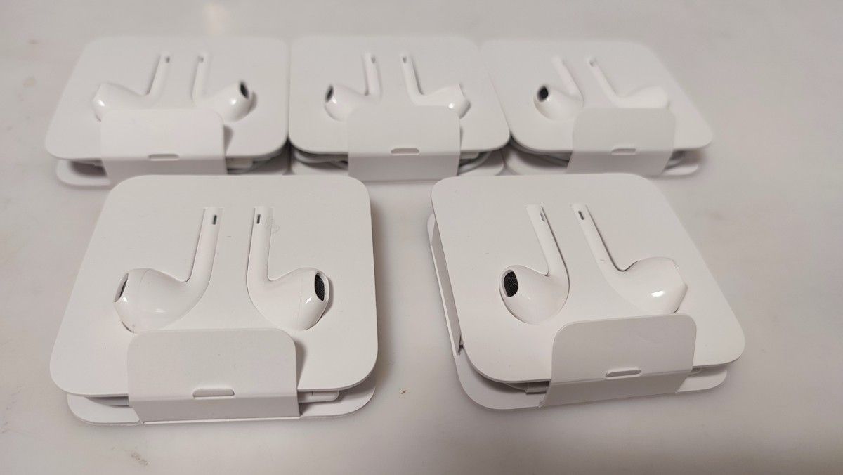 Apple earpods iPhone付属 イヤホン Lightning接続 未使用 5個セット