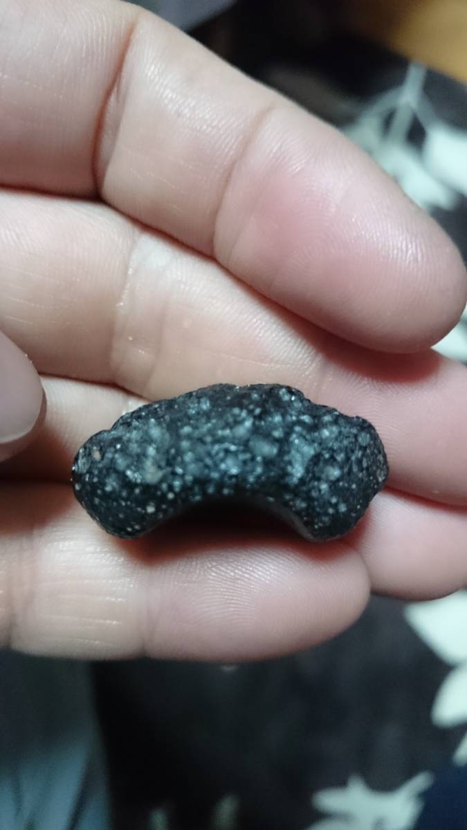 17ｇ 異形 隕石 インドシナイト  ブラック テクタイト タイ 独自保証 。の画像7