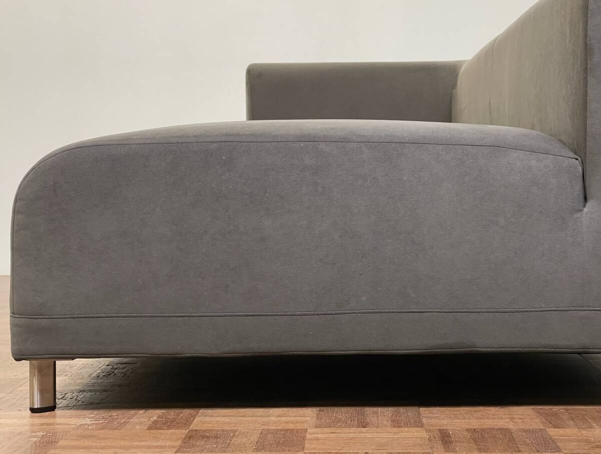 -sd6r6lligne roset ROSETOpium Ultra suede feather Minimum modern triple sofa l Lee n rose B&B Italy kasi-naCassina