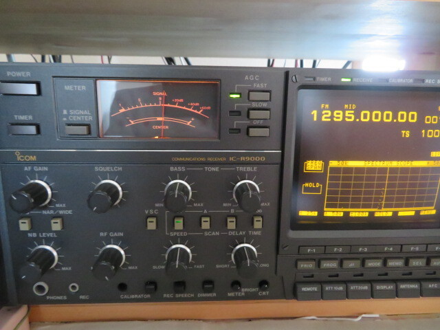 アイコム ICR-9000 広帯域受信機 0.1MHz～1999MHz AM FM FMW SSB CWの画像2