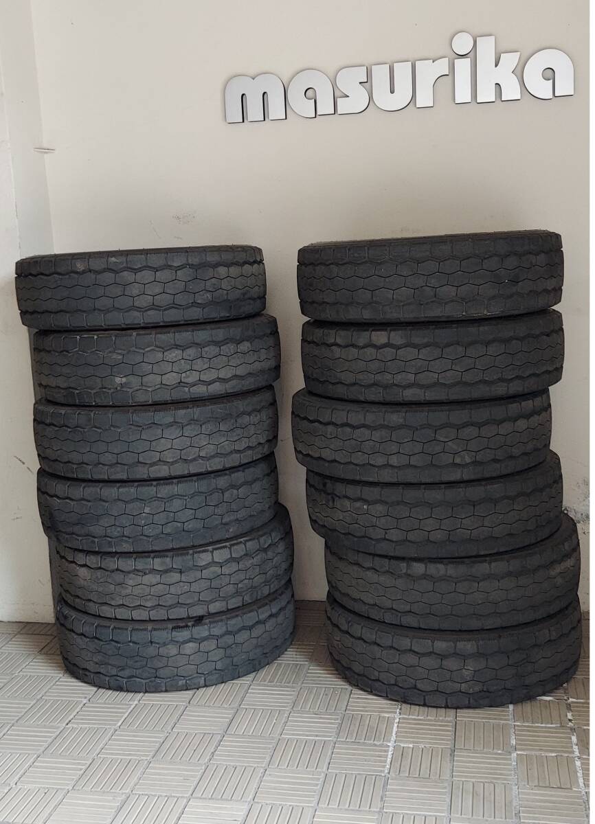 ★新車外し★【DUNLOP】ダンロップ SP638 245/70R19.5 136/134J トラックタイヤ ４軸低床 9.9分山 12本セット★大阪府★直接引取歓迎★_画像2