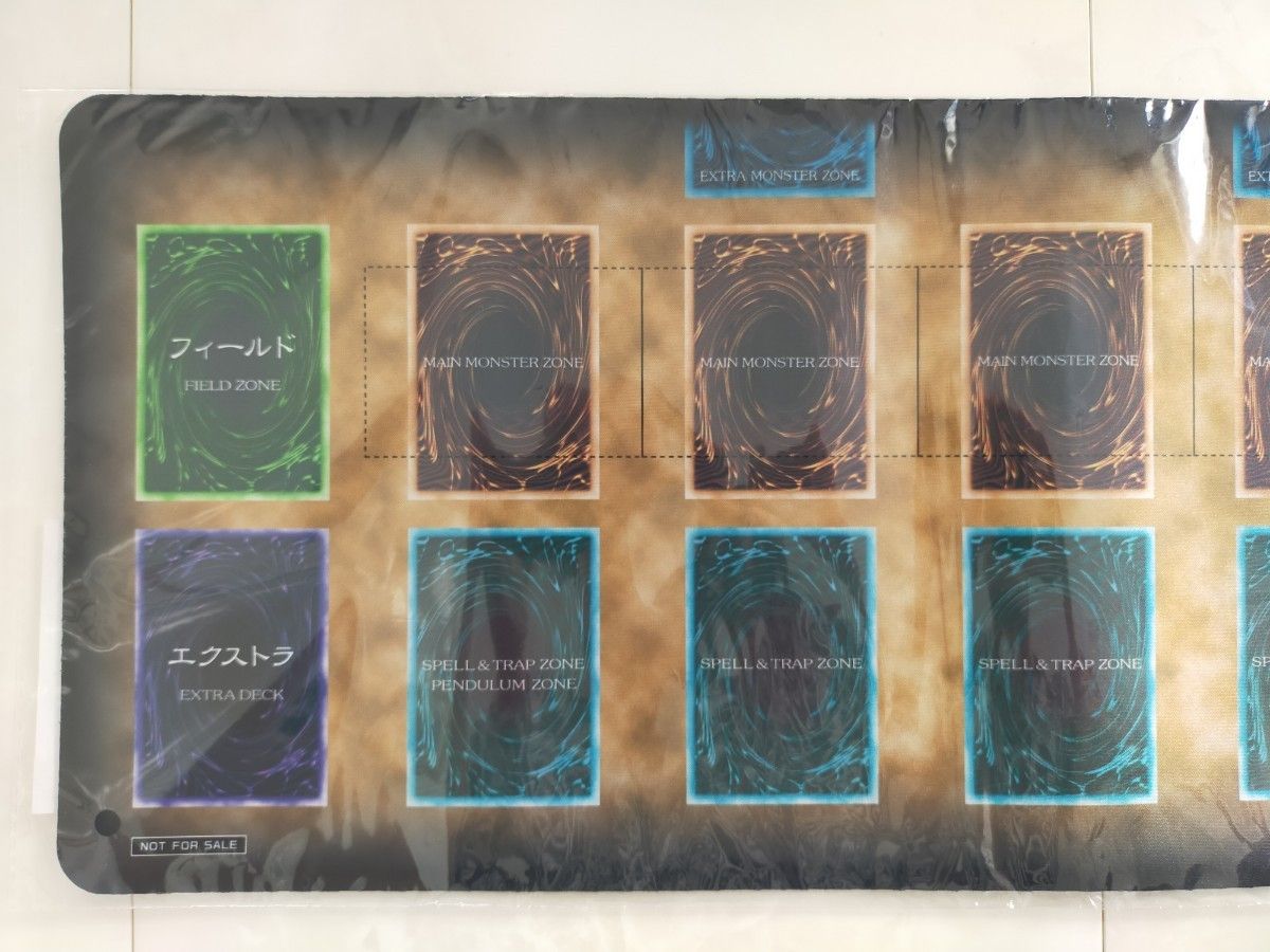 公式 遊戯王 初期 デザイン ハーフサイズ プレイマット 公式 遊戯王 初期 デザイン ハーフサイズ プレイマット