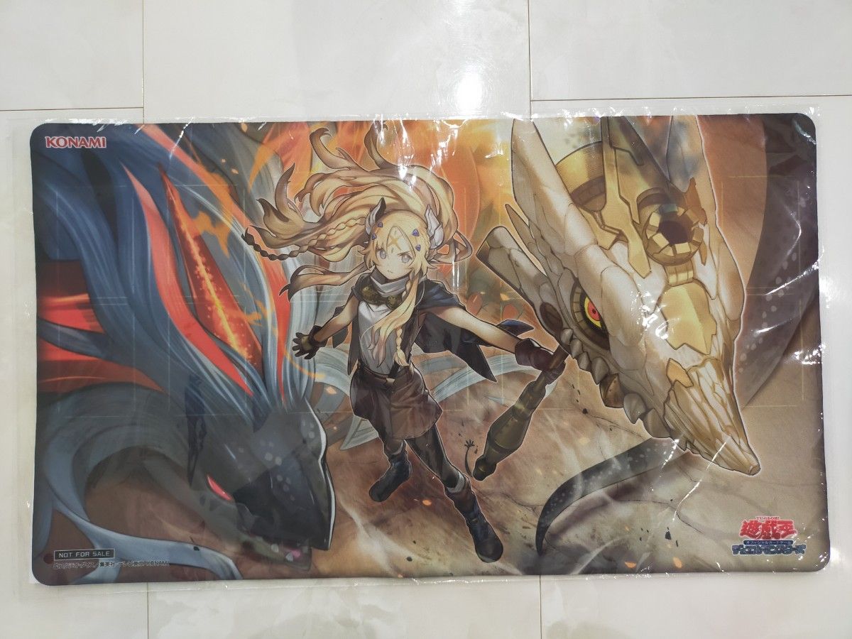 公式 白の聖女エクレシア プレイマット 遊戯王 遊戯王の日 新品 公式 白の聖女エクレシア プレイマット 遊戯王 遊戯王の日 新品