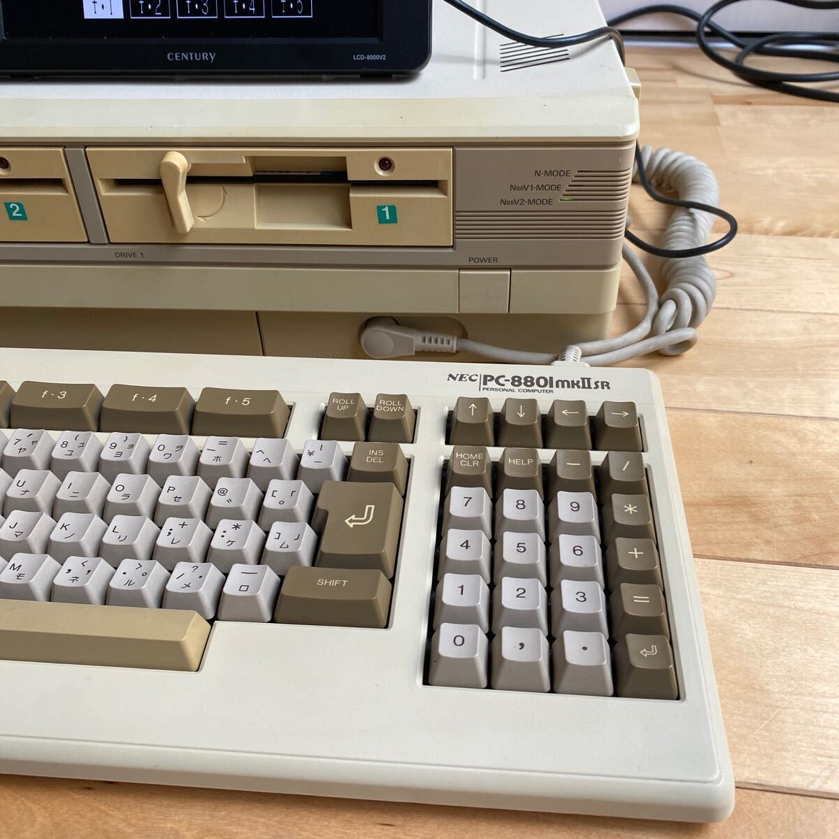 【動作確認済】 PC-8801mkⅡSR（本体、純正キーボード、液晶モニターのセット）を出品します。の画像2