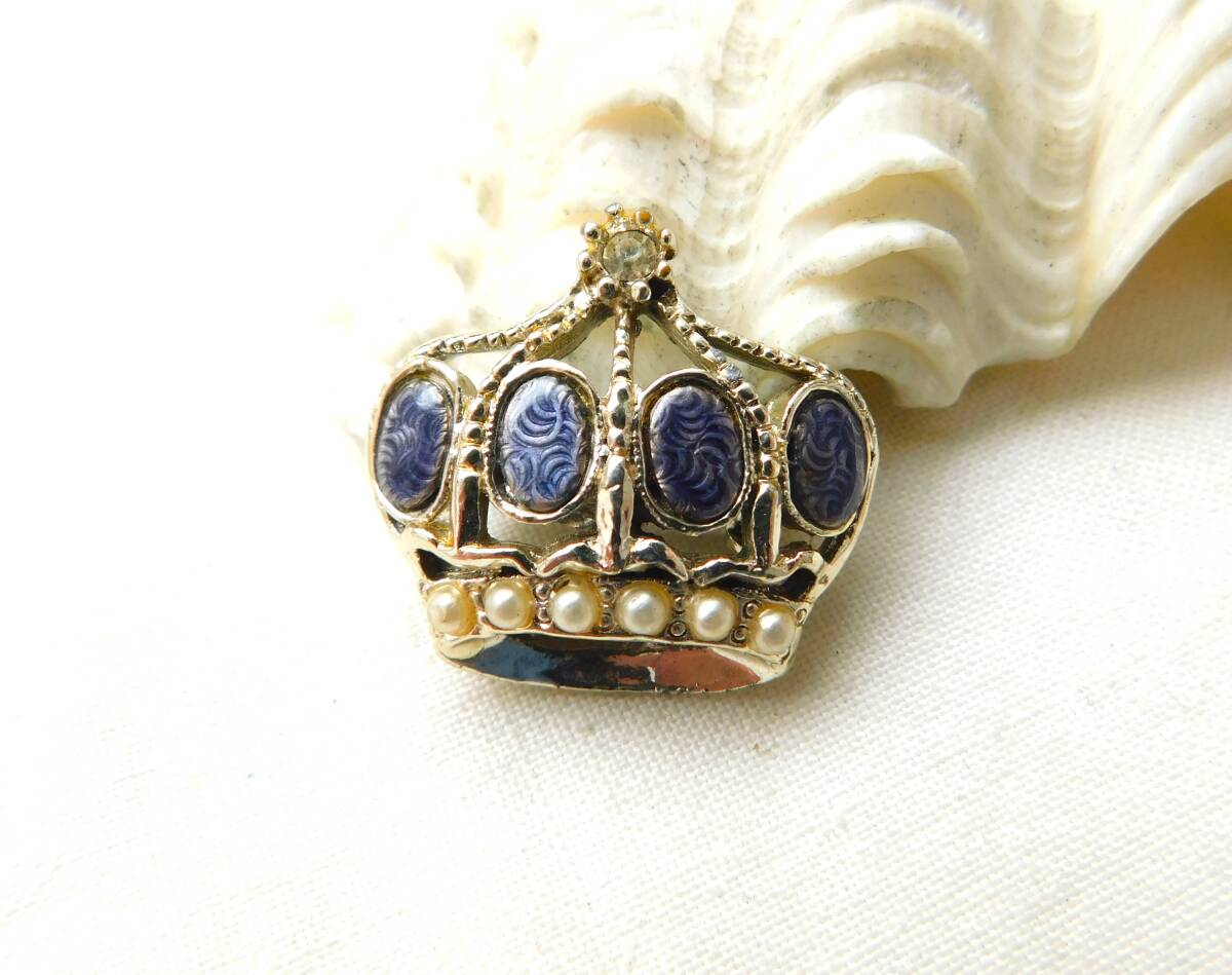 ヴィンテージ　Fauxパールの飾られた古い小さな王冠モチーフのブローチ　送料120_画像2