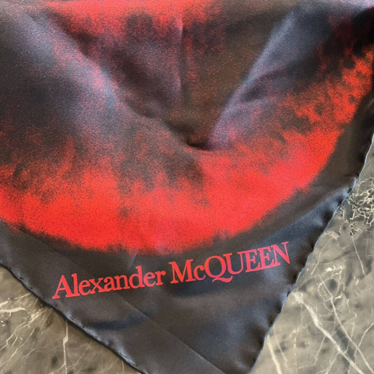 ALEXANDER MCQUEEN アレキサンダーマックイーン スカーフ ストール 未使用 非売品 レア シルク_画像3