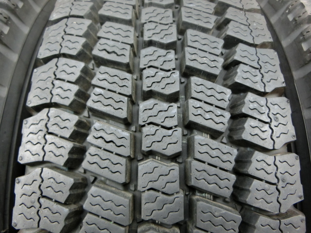 ★ 185/70R15.5 106/104L ★ 6本セット ★ TOYO ★ DELVEX M934　スタッドレス　約11.5㎜　バリ山です　185/70/15.5_画像5