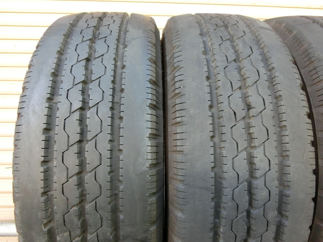 ★ 215/60R15.5 110/108L LT ★ 4本セット!! ★ ブリヂストン ★ DURAVIS R205　残溝10㎜　低床トラック　215-60-15.5_画像3