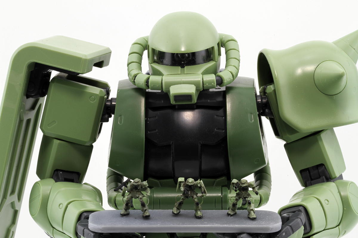 [塗装済完成品]1/1700 ジオン軍 モビルスーツ MS-06 ザク II 3体セットの画像5