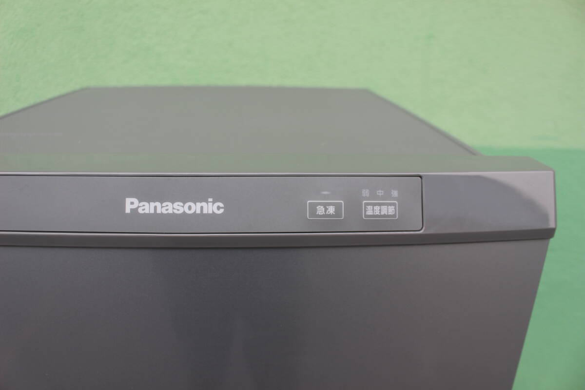 パナソニック Panasonic NR-FZ120D-SS [（121L・右開き）ホームフリーザー シャイニーシルバー] 2023年製 ジャンク品扱いの画像2