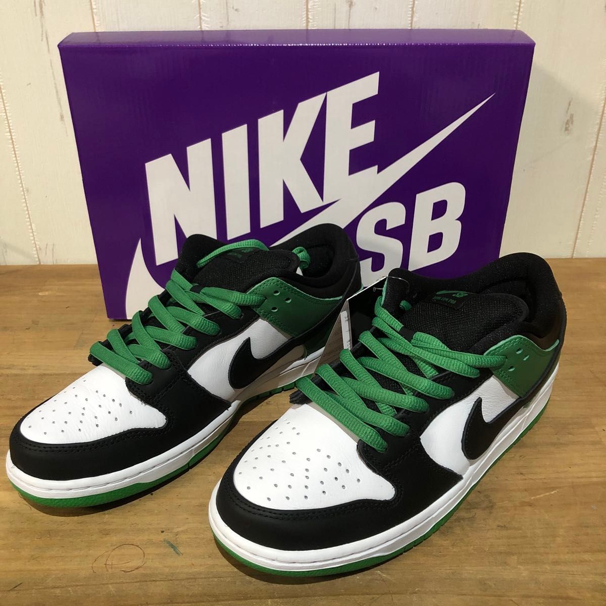 NIKE SB DUNK LOW PRO BLACK AND CLASSIC GREEN ナイキ ダンク NIKE SB DUNK LOW PRO BLACK AND CLASSIC GREEN ナイキ ダンク