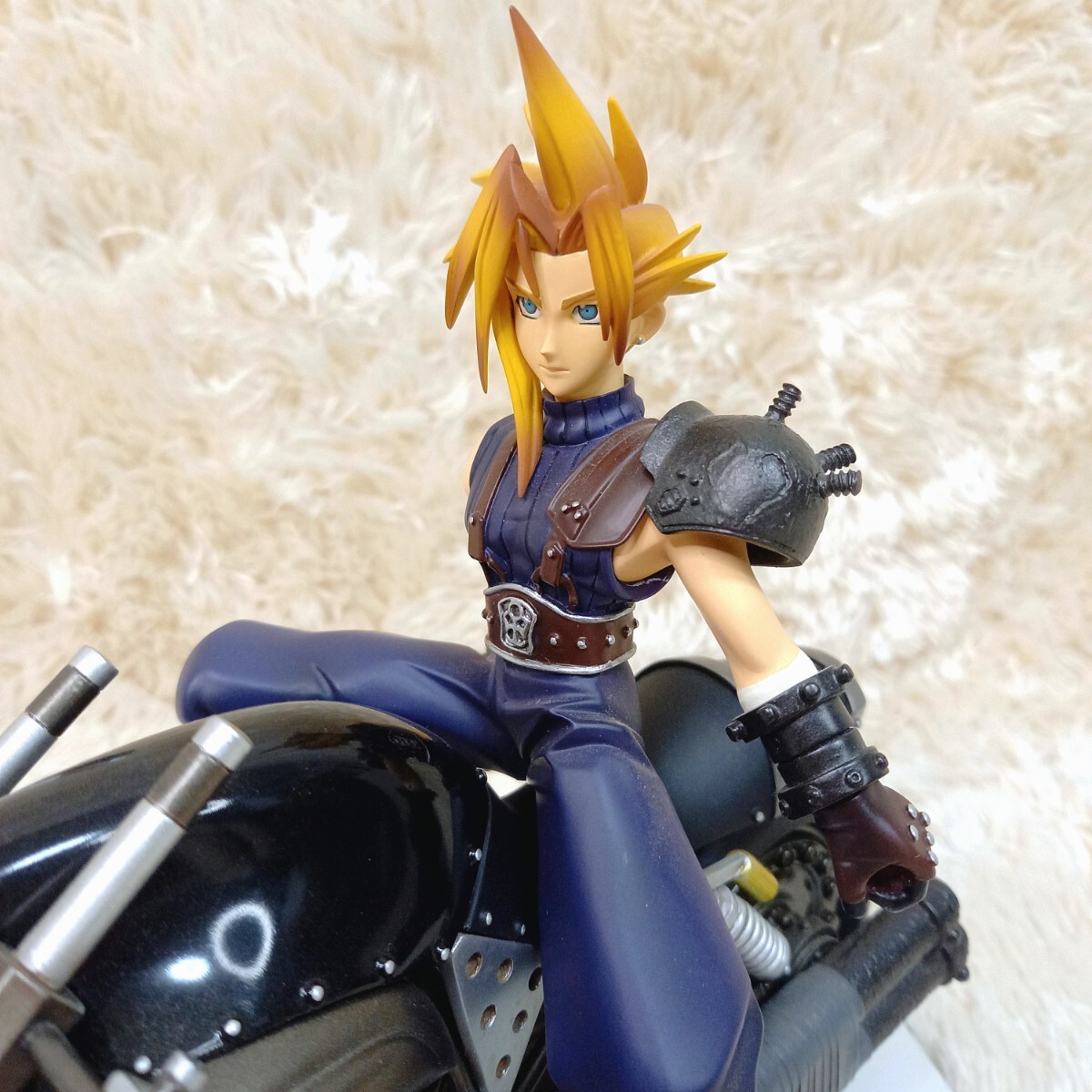 希少品】KOTOBUKIYA コトブキヤファイナルファンタジー7 1/8 希少品】KOTOBUKIYA コトブキヤファイナルファンタジー7 1/8
