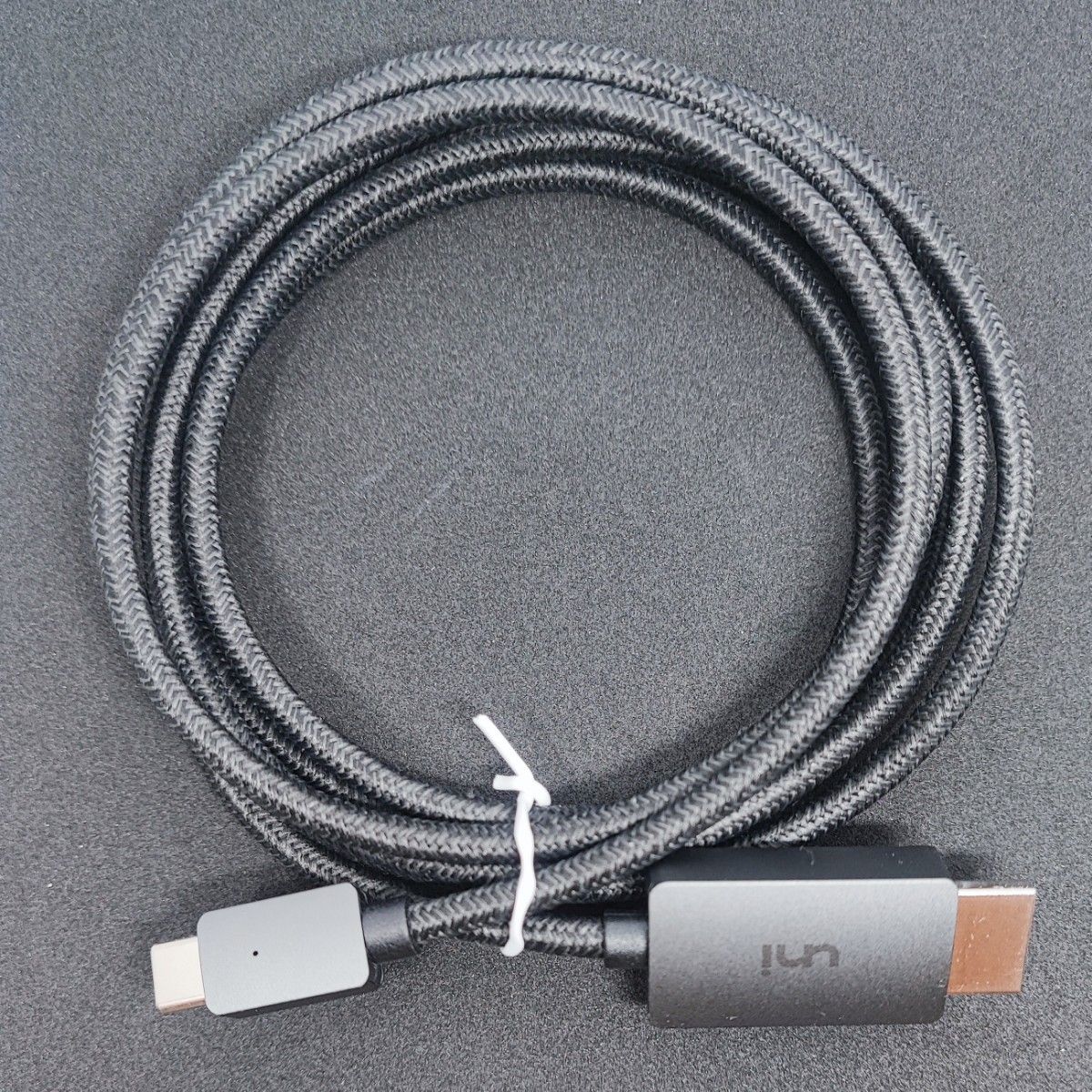 31　uni USB-C HDMI 出力ケーブル 1.8m type-C 4k Thunderbolt3 ミラーリング