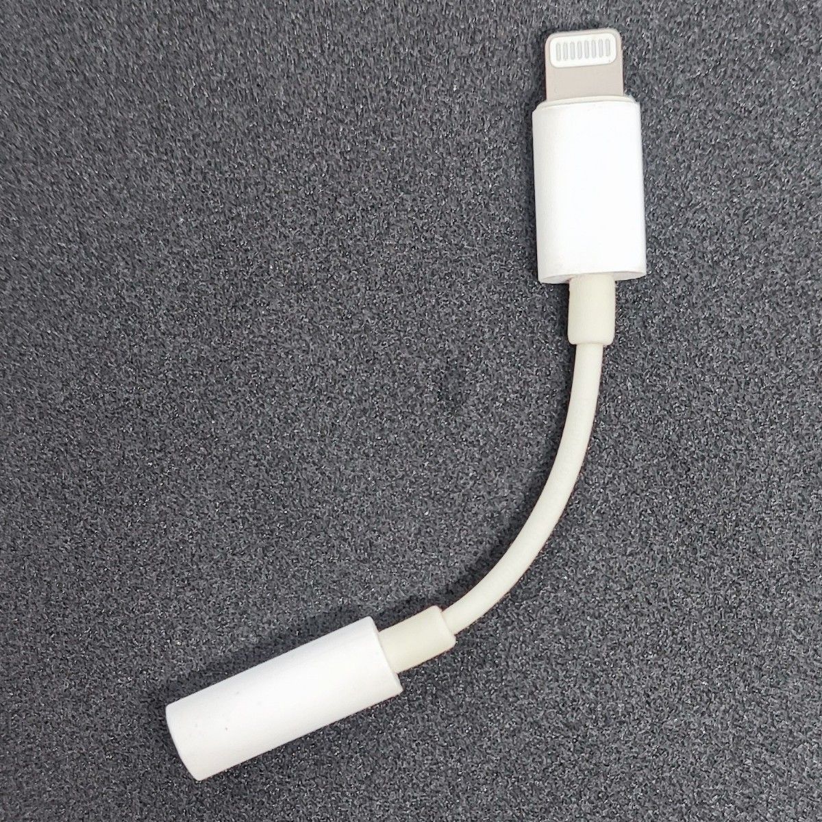 22　apple純正品 ライトニング イヤホン 変換ケーブル iPhone iPad iPod touch Lightning 