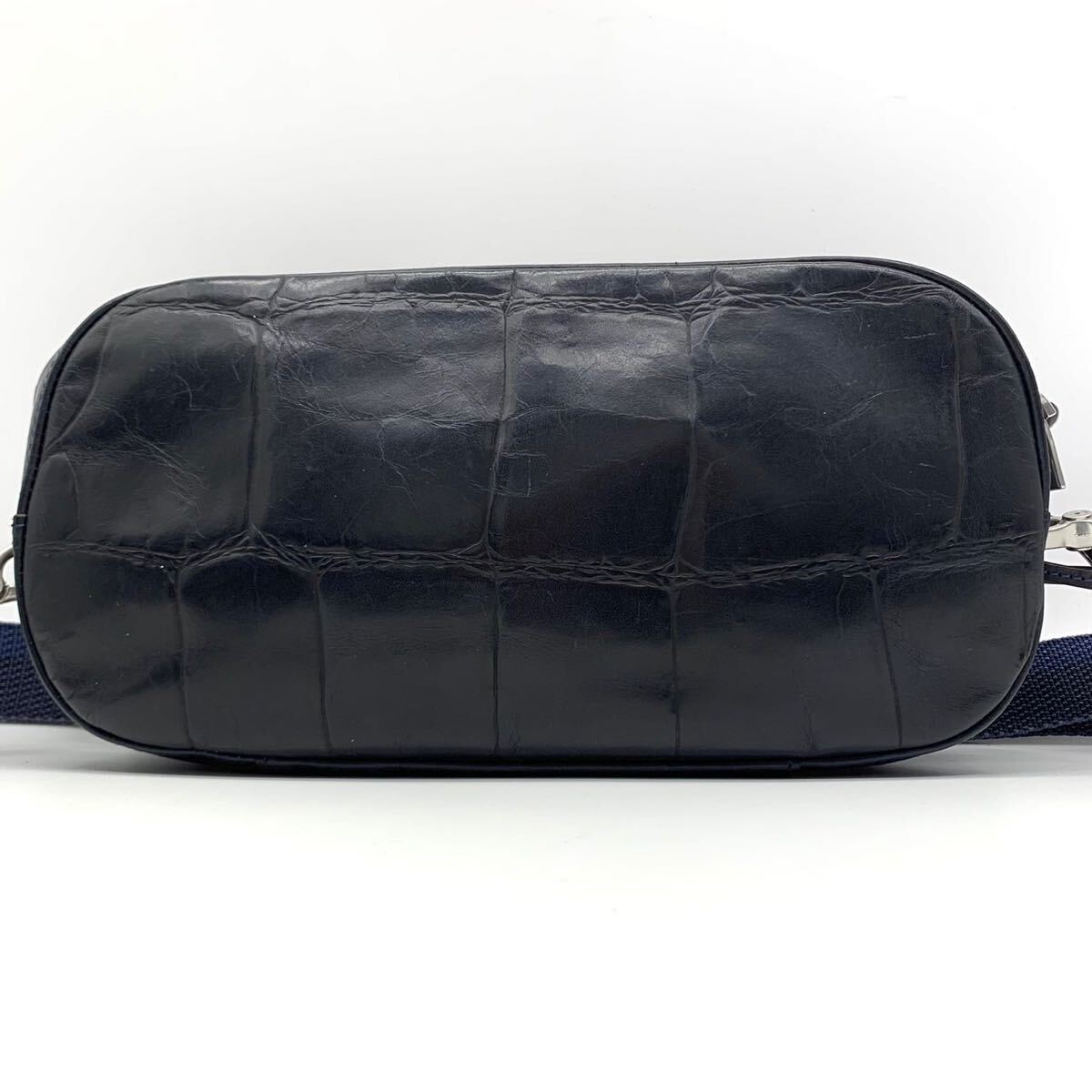1 jpy * ultimate beautiful goods *aniaryani have made in Japan crocodile type pushed . body bag shoulder bag diagonal .. bag leather black / navy men's 
