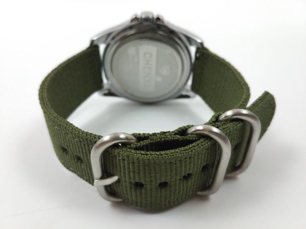 ナイロン製ミリタリーストラップ 交換用腕時計ベルト クイックリリース アーミーグリーン Lサイズ 22mm_画像1