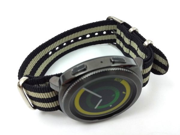 ナイロン製ミリタリーストラップ 布ベルト natoタイプ 腕時計 黒Xベージュ ストライプ 20mm_画像2