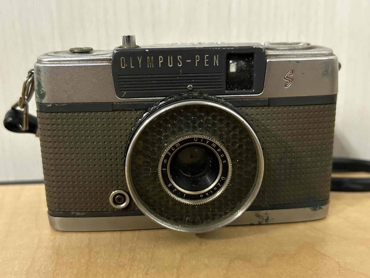 フィルムカメラ 12個レンズ2個 まとめ売り ジャンク Canon OLYMPUS FUJI KOMURAなどの画像6