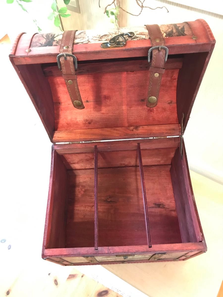 アンティーク　木製　収納ボックス　小物入れ 宝箱 店舗什器インテリアワイン木箱