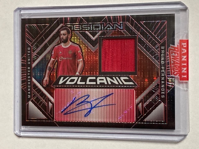 2021-22 Panini Obsidian Soccer Red Pulsar Jersey Autograph Bruno Fernandes /44 ブルーノ・フェルナンデス 直筆サインジャージーカードの画像1