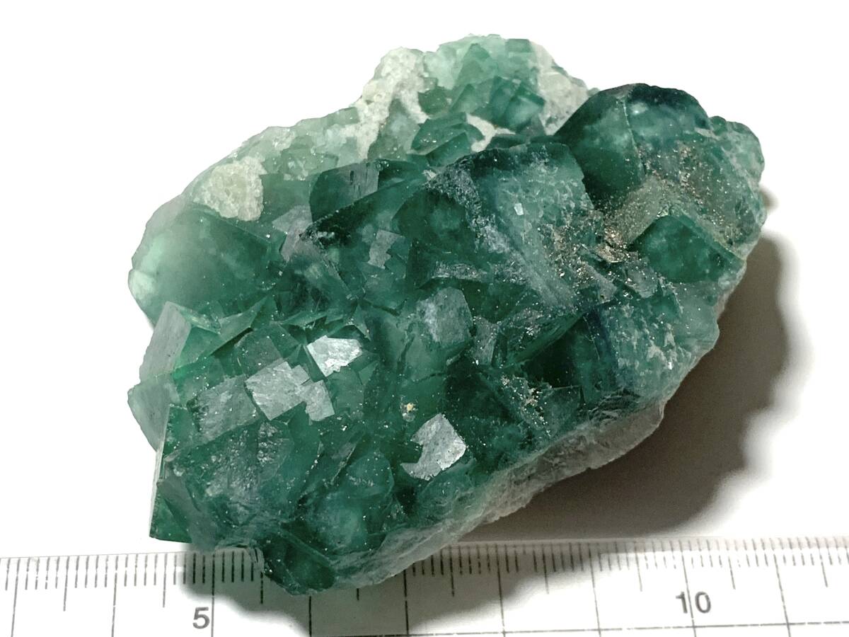緑色六面体蛍石・202g（マダガスカル産鉱物標本）_画像4
