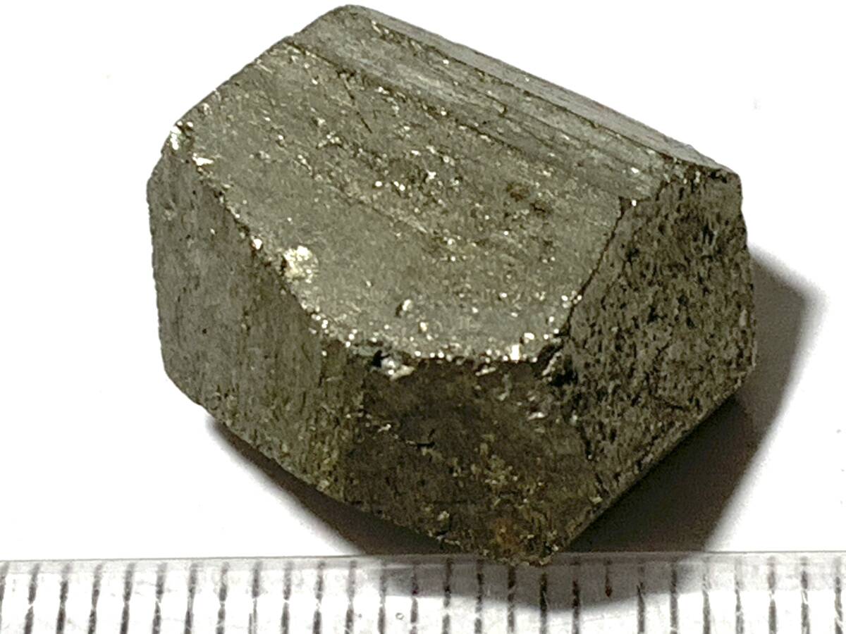 小さな多面体黄鉄鉱・2・11g（鉱物標本）_画像2