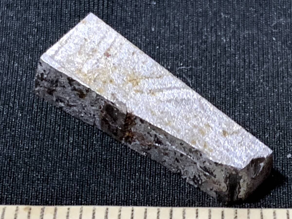 【超稀産】アルタイ隕石切片・9・3g（中国産鉱物標本）の画像5