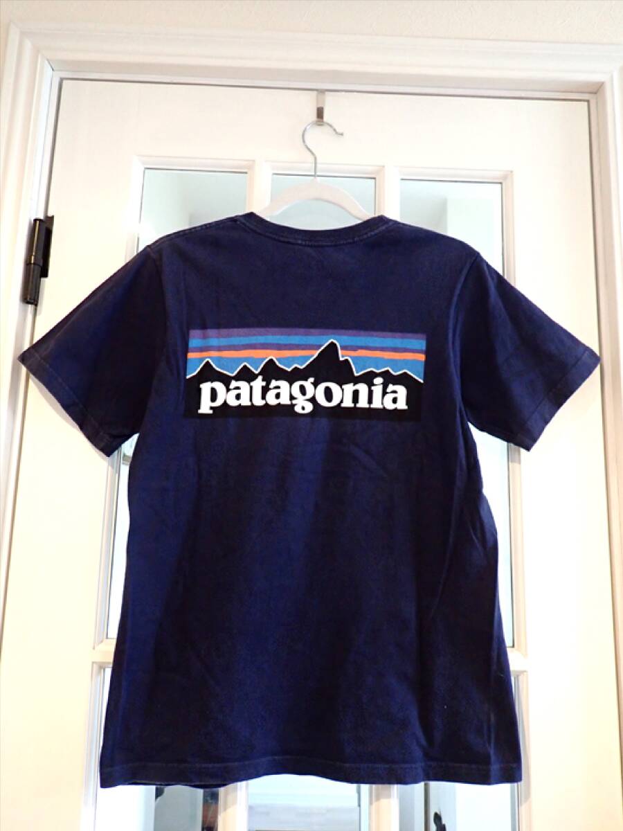 【patagonia パタゴニア】メンズsize(XS)ネイビーTシャツ☆白馬店購入品☆の画像1