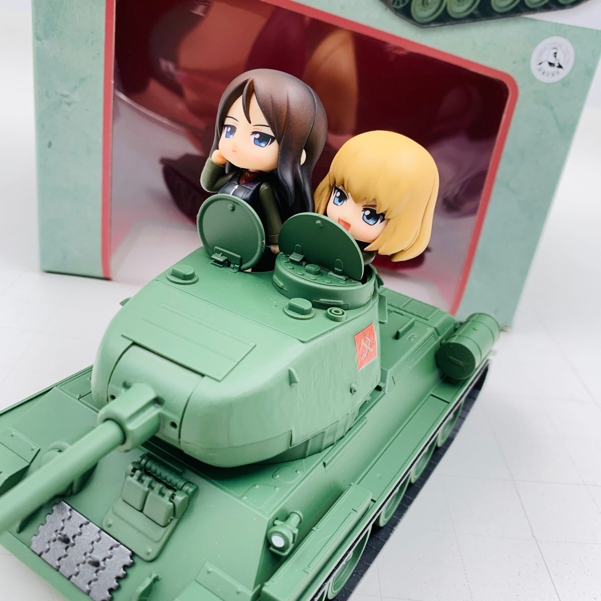 中古品 グッドスマイルカンパニー ねんどろいどもあ ぷち ガールズ&パンツァー 劇場版 T-34/85 カチューシャ ノンナ 3点セット_画像1