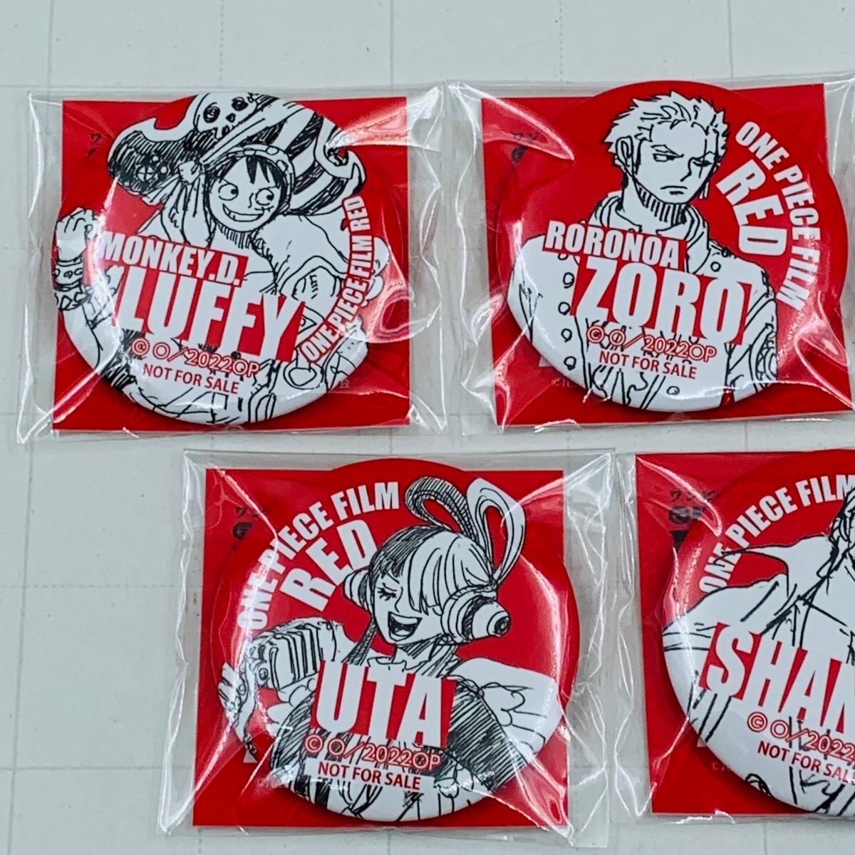 新品未開封 ONE PIECE FILM RED セブンイレブン オリジナル缶バッジ ワンピース ルフィ シャンクス ウタ ゾロ サンジ 5種セットの画像2