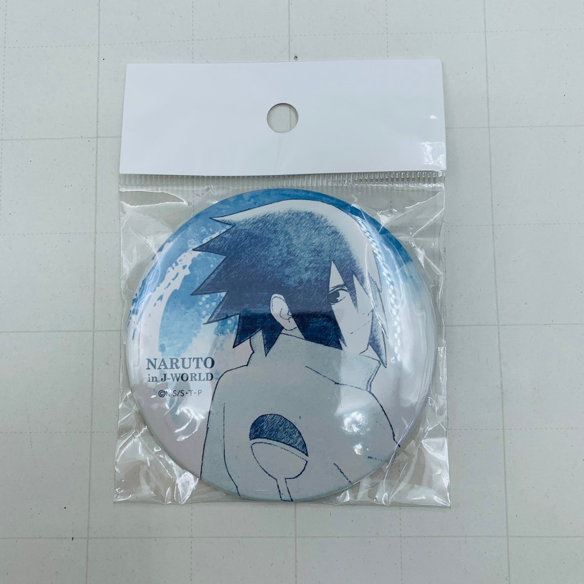 中古品 NARUTO＆BORUTO J-WORLD 絵巻 絆 75mm 缶バッジ うちはサスケの画像4