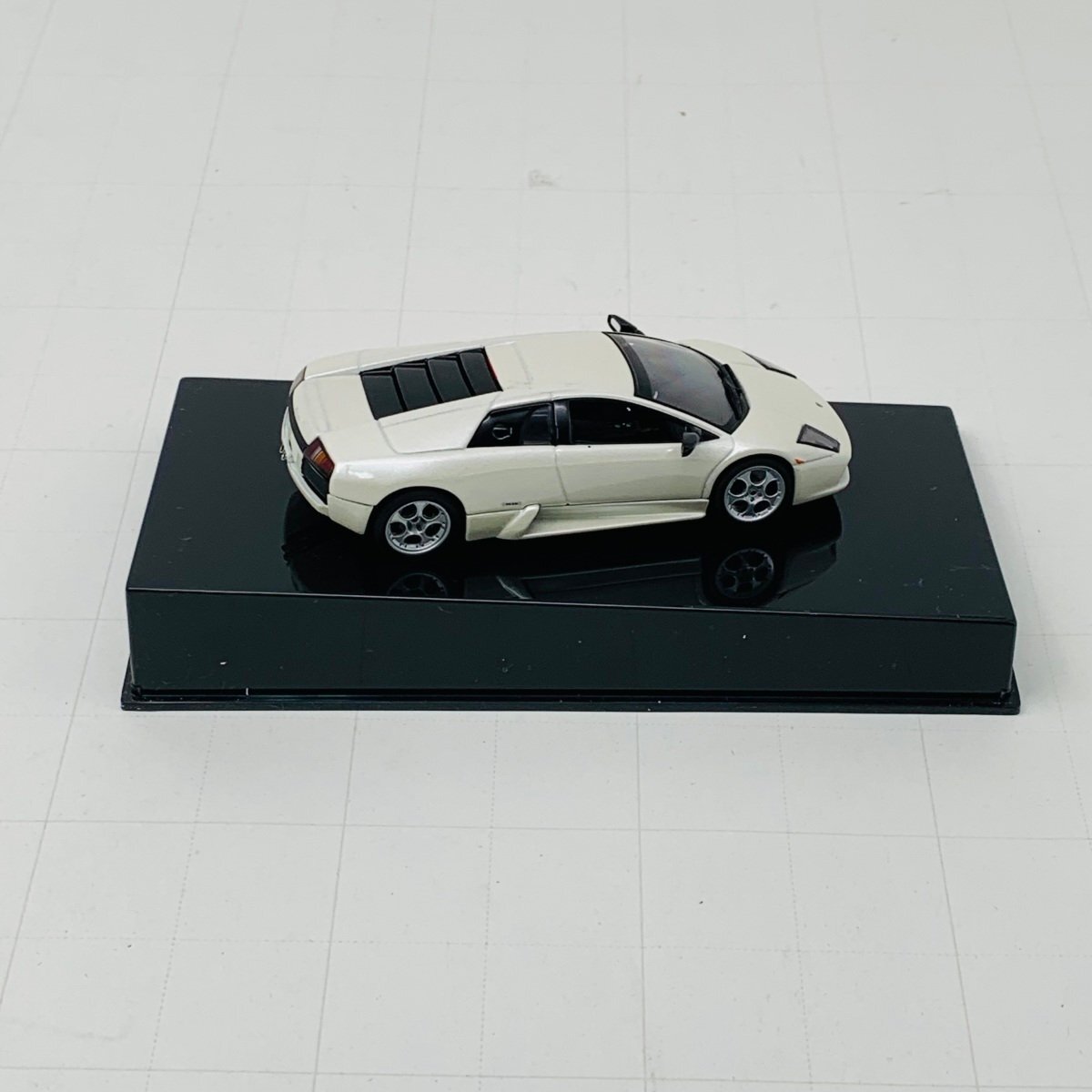 中古品 AUTOart オートアート 1/43 LAMBORGHINI MURCIELAGO 2001 ランボルギーニ ムルシエラゴの画像3