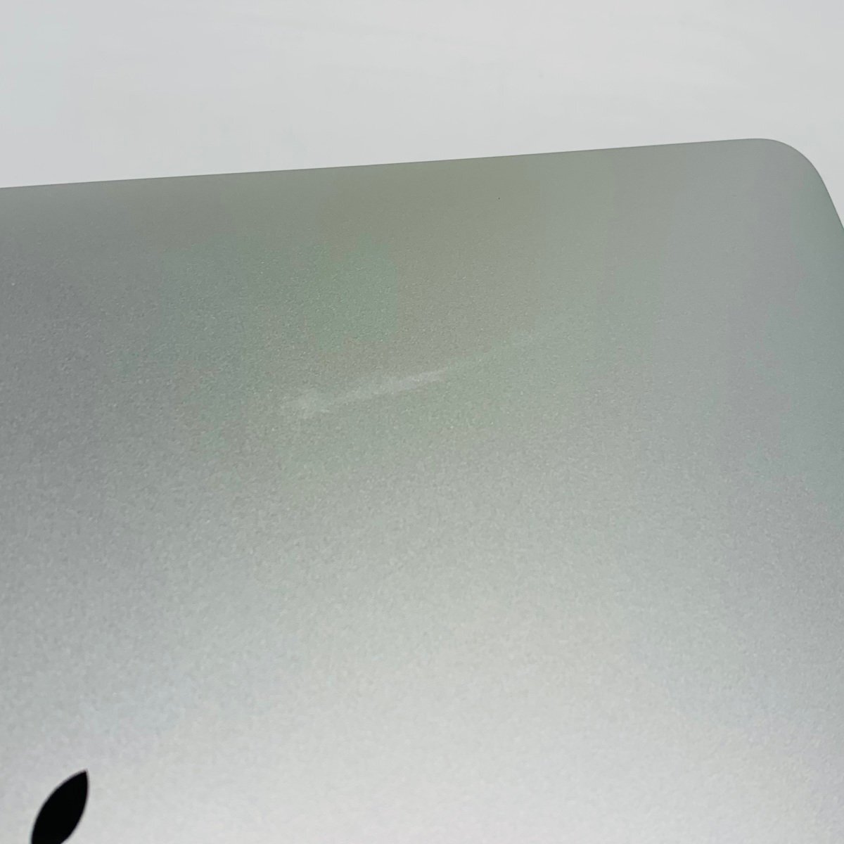 ジャンク MacBook Pro Touch Bar＋Touch ID 13インチ (Late 2020) Apple M1 8コア/8GB/SSD 256GB シルバー MYDA2J/Aの画像6