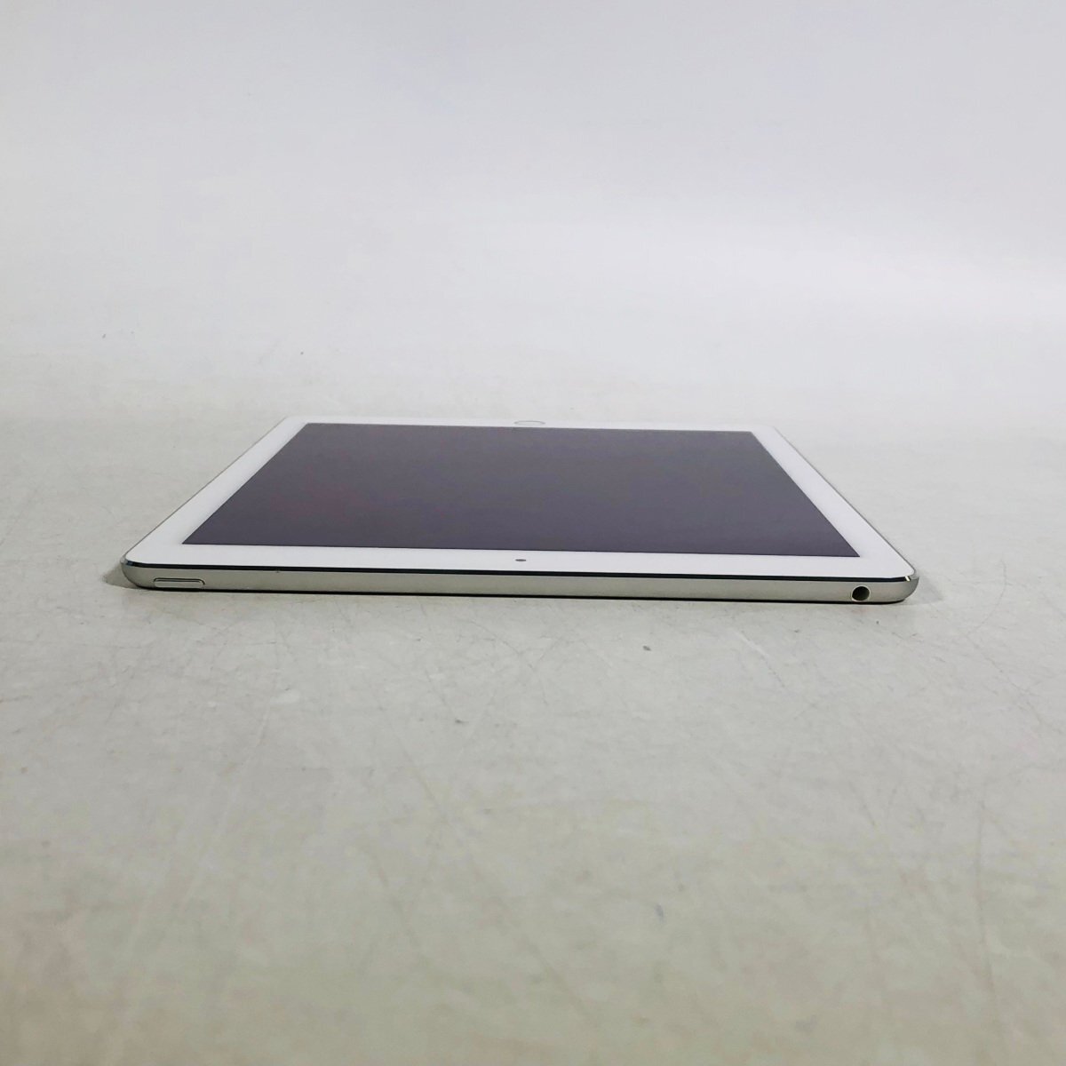 iPad Air 2 Wi-Fiモデル 64GB シルバー MGKM2J/Aの画像4