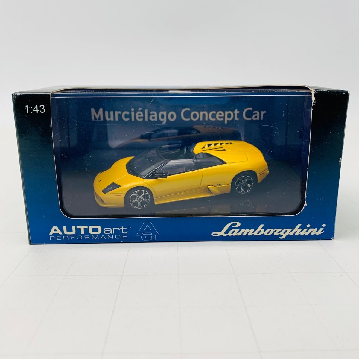 中古品 AUTOart オートアート 1/43 LAMBORGHINI Murcielago Concept Car ランボルギーニ ムルシエラゴ イエローの画像5