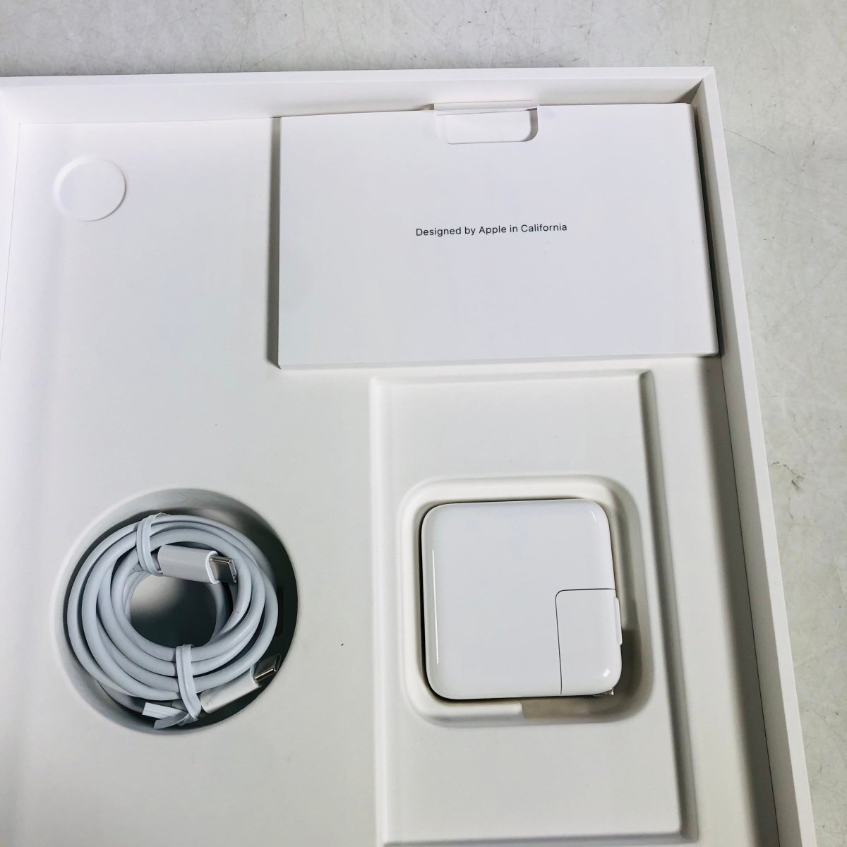 美品 MacBook Air Retina 13インチ (Late 2020) Apple M1 8コア/16GB/SSD 256GB シルバー MGN93J/A 動作確認済みの画像10