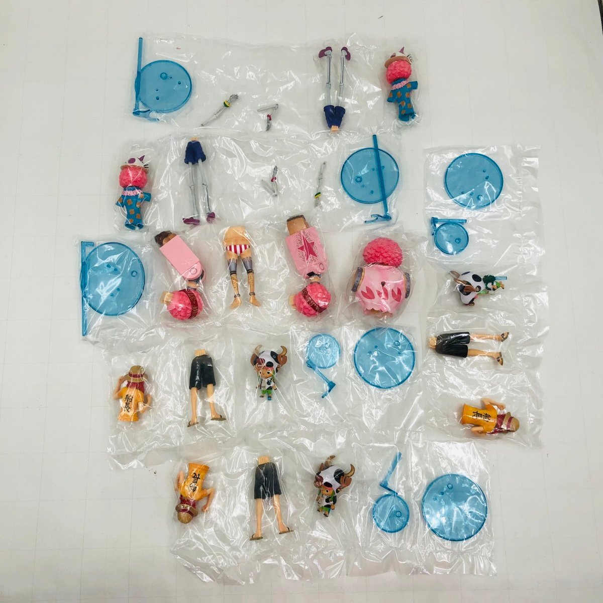 新古品 超ワンピーススタイリング ONE PIECE FILM Z SPECIAL スペシャル 3rd 1 BOX ルフィ チョッパー ブルック フランキーの画像4