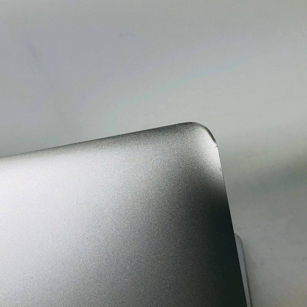 ジャンク MacBook Air 13インチ (Early 2015) Core i5 1.6GHz/4GB/SSD 256GB MJVG2J/Aの画像7