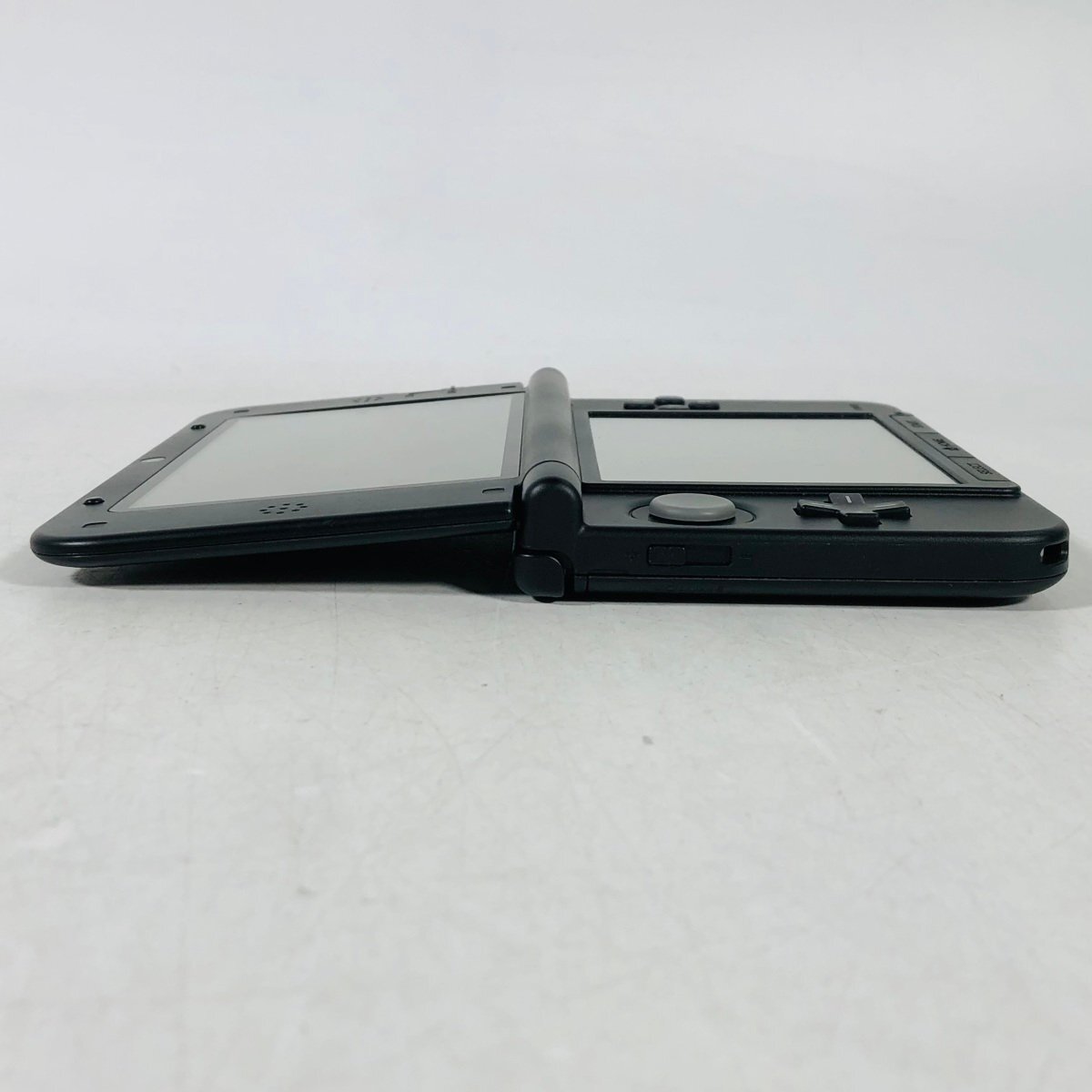 中古 Nintendo 3DS LL ブラックの画像3