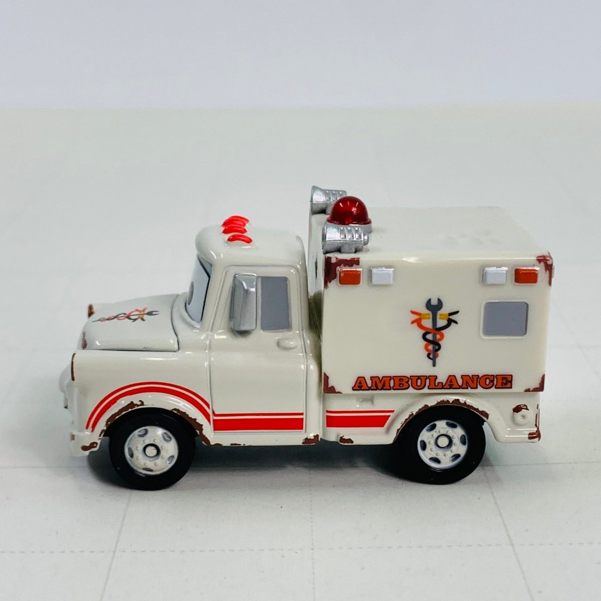  secondhand goods The Cars Tomica Rescue go-!go-! C-32 meter ( ambulance type )