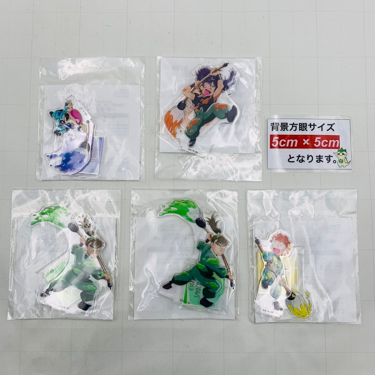 新品未開封 セガ ラッキーくじ 忍たま乱太郎 みんなでお絵かき合戦！の段 C賞 アクリルスタンド D賞 缶バッジ まとめ セット_画像2