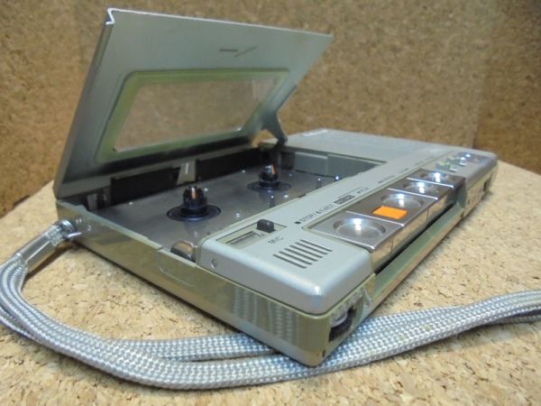 National　RQ-2720　カセットテープレコーダー　再生のみ動作しました。_画像2