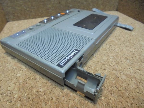 National　RQ-2720　カセットテープレコーダー　再生のみ動作しました。_画像7